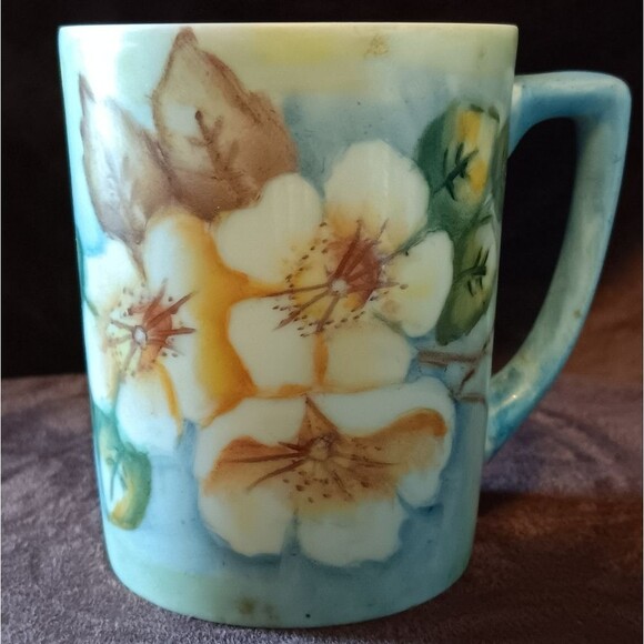 Vintage 1966 German Handpainted Porcelain Teapot & 4 Cups w/Matching Signatures - Picture 9 of 9